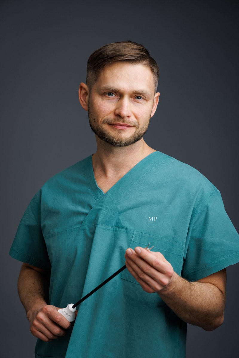 Mr Pawlak in theatre scrubs — Da Vinci robotic surgery specialist